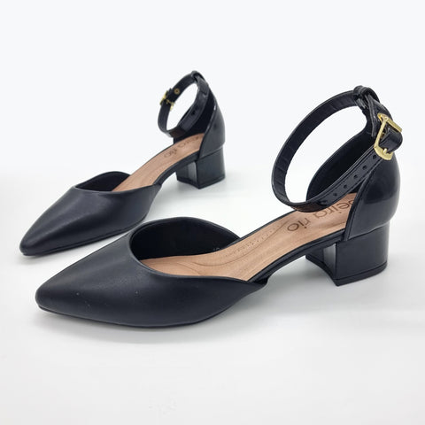 Scarpin Beira Rio 4182-204 Bico Fino com Tira no Tornozelo Preto
