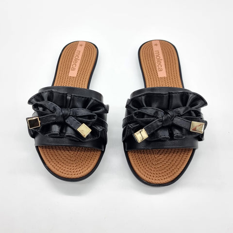 Sandália Moleca 5297-446 Sem Cadarço (Slip-on) com Babado Preta