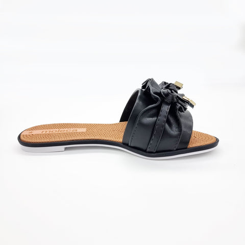 Sandália Moleca 5297-446 Sem Cadarço (Slip-on) com Babado Preta