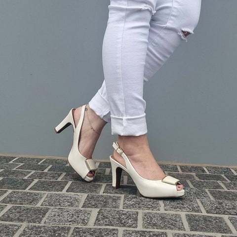 Scarpin Vizzano 1840-321 Slingback Branco Off White Verniz