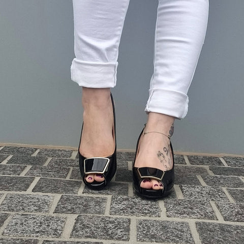 Scarpin Vizzano 1840-321 Slingback Preto Verniz