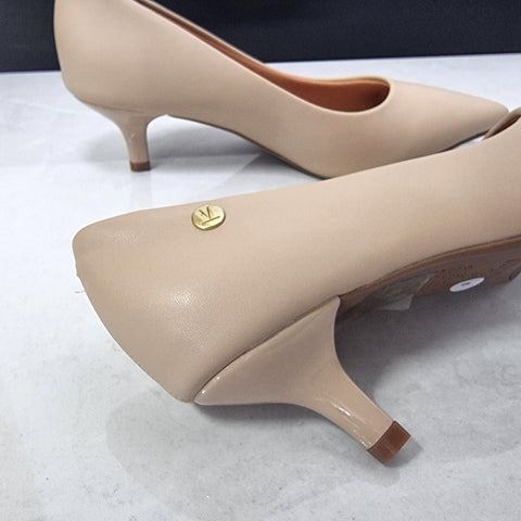 Scarpin Vizzano 1122-828 Salto Baixo Bico Fino Napa Bege