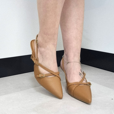 Scarpin Slingback Vizzano 1185-1124 Bico Fino de Tiras Napa Caramelo