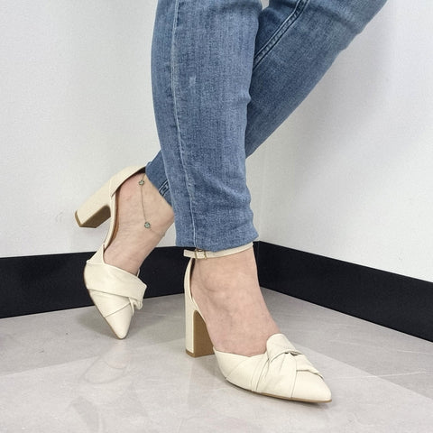Scarpin Vizzano 1285-444 salto bloco bico fino com laço Branco Off White