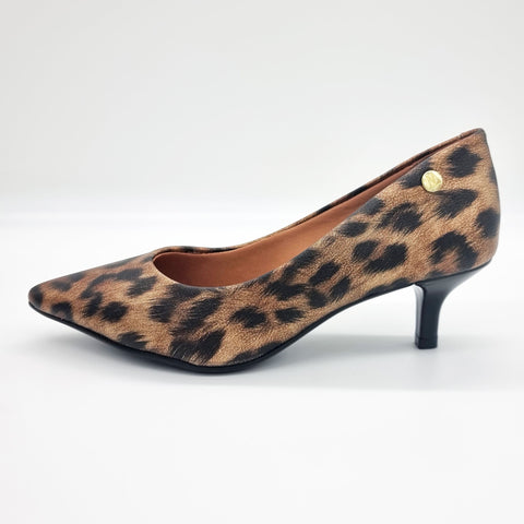 Scarpin Vizzano 1122-828 Salto Baixo Bico Fino Onça Bege