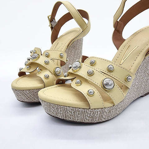 Sandália Anabela Vizzano 6283-2117 com Tachas Amarela