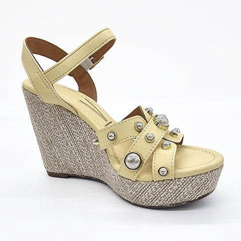 Sandália Anabela Vizzano 6283-2117 com Tachas Amarela