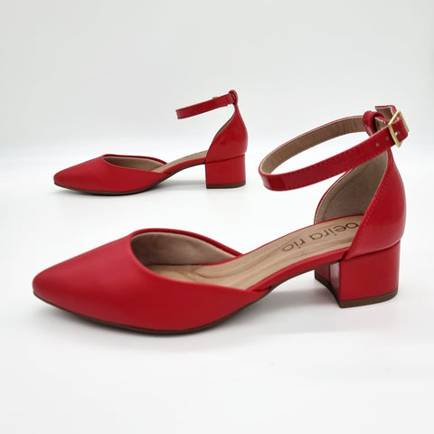 Scarpin Beira Rio 4182-204 Bico Fino com Tira no Tornozelo Vermelho