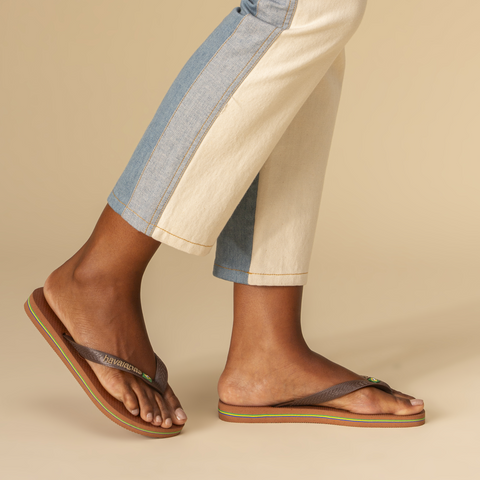 Chinelo Havaianas Brasil Logo Ferrugem/Café