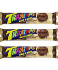 Biscoito Trakinas Recheado meio a meio chocolate branco e preto 3 x 126g 378g - MEUBRASILONLINE
