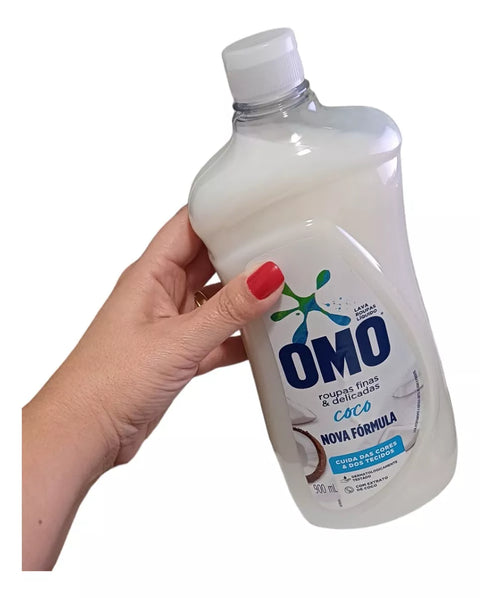 Lava Roupas Omo Líquido finas e Delicadas Coco 900ml